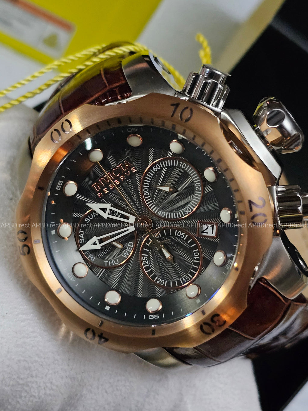 Invicta - VENOM Swiss Z60 1000m WR - Brown Croco Embossed Gen Leather mens watch