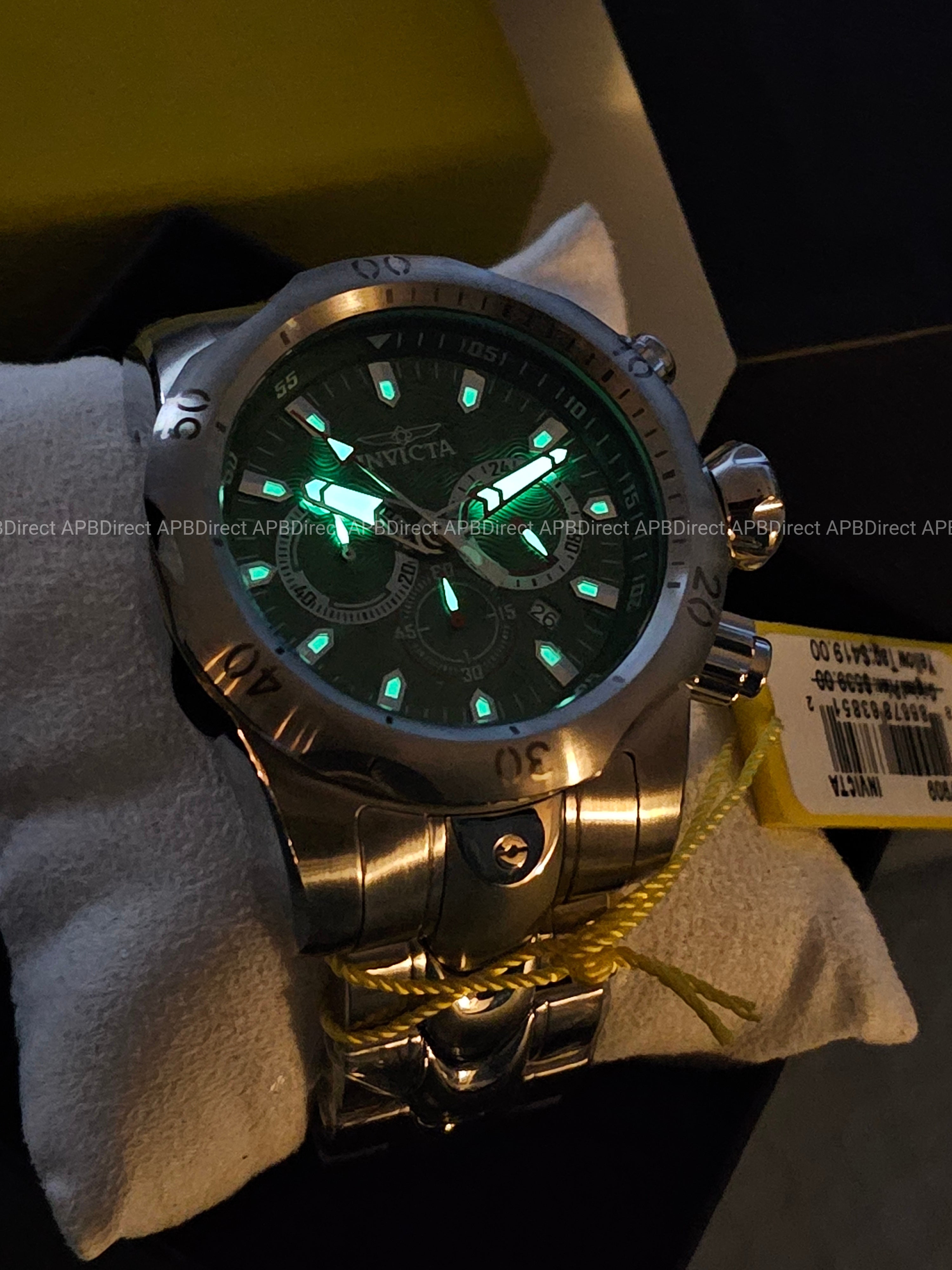 Invicta - VENOM - Chronograph - GREEN Dial 100m SS Bracelet mens watch