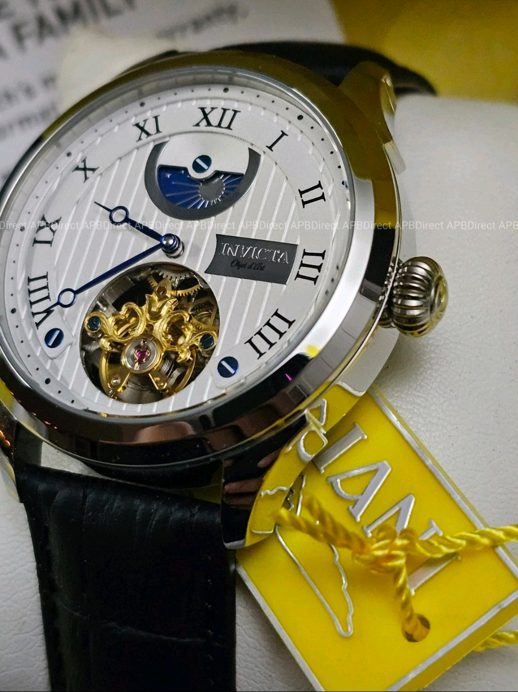 Invicta - Objet D Art - Open Heart - Automatic - Day / Night Leather mens Watch