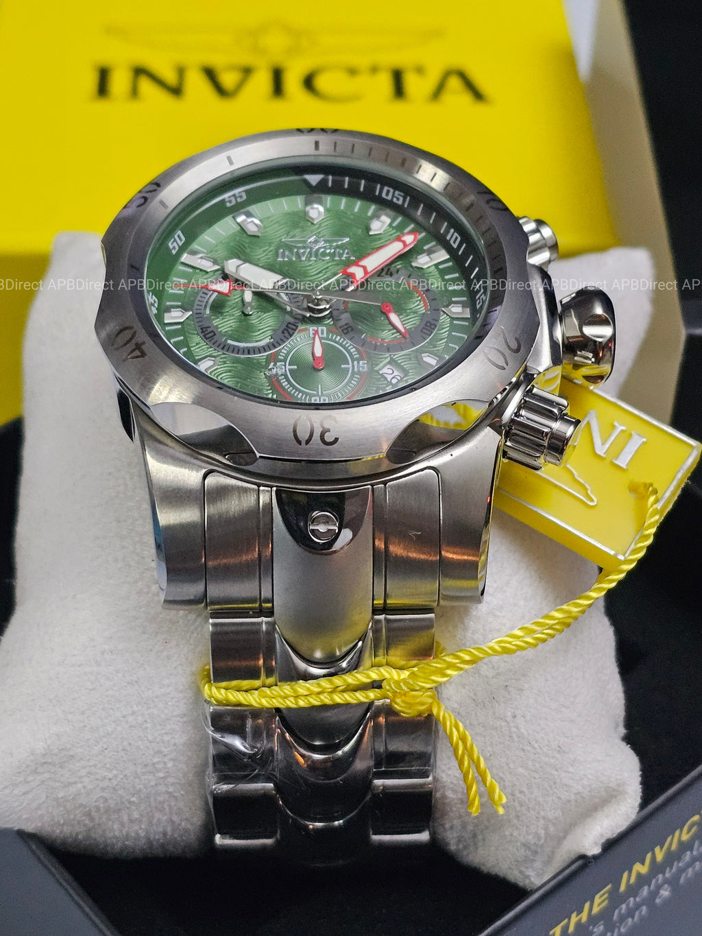 Invicta - VENOM - Chronograph - GREEN Dial 100m SS Bracelet mens watch
