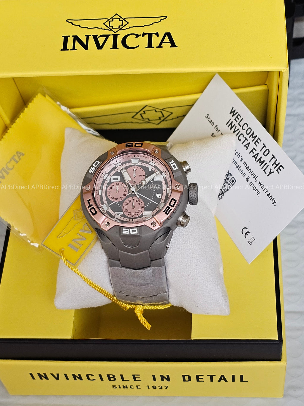 Invicta - Speedway ELITE Shot-Blasted Finish Case & Bracelet Chronograph watch
